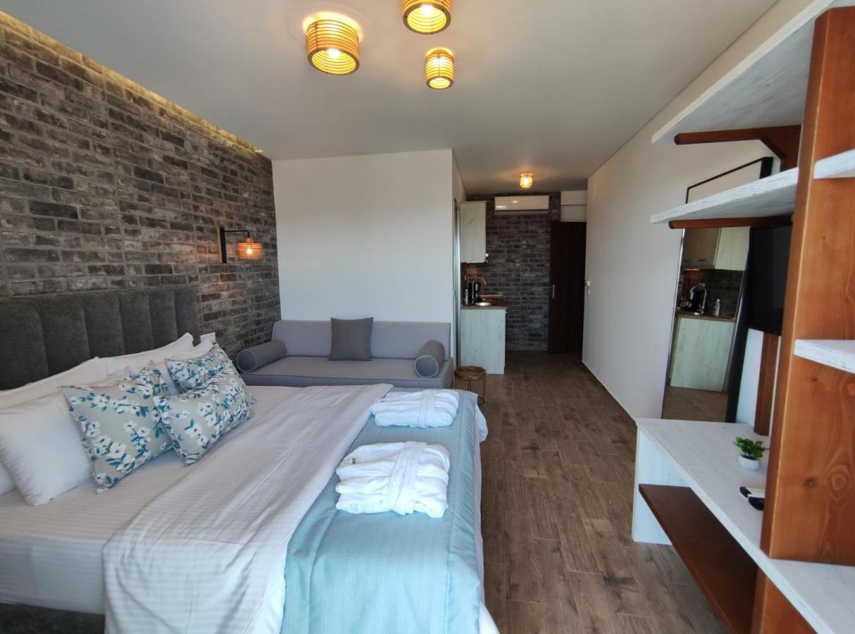 Dikap Luxury Aparts Limenaria  Luaran gambar